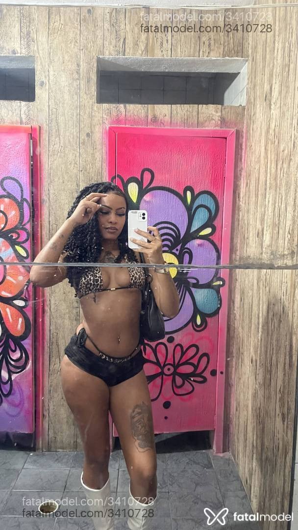 Acompanhante mulher morena (o) de olhos castanhos - Steffanny