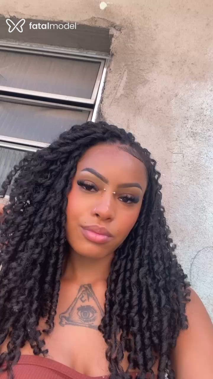 Acompanhante mulher morena (o) de olhos castanhos - Steffanny