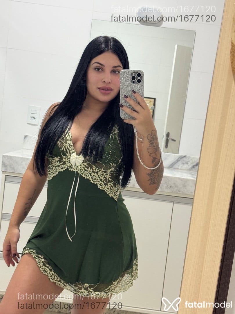 Acompanhante mulher morena (o) de olhos castanhos - Mirella
