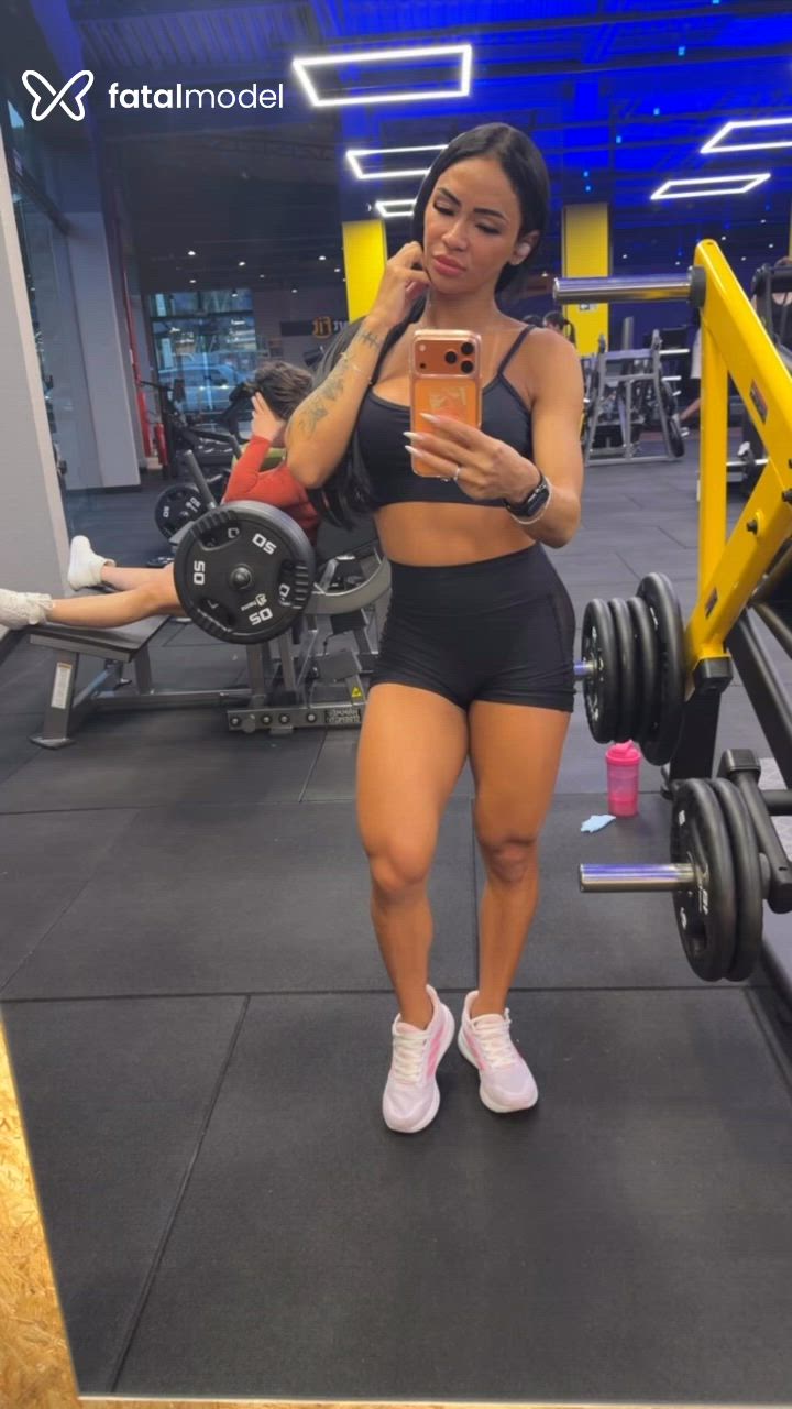 Acompanhante mulher morena (o) de olhos castanhos - Lua Stefani