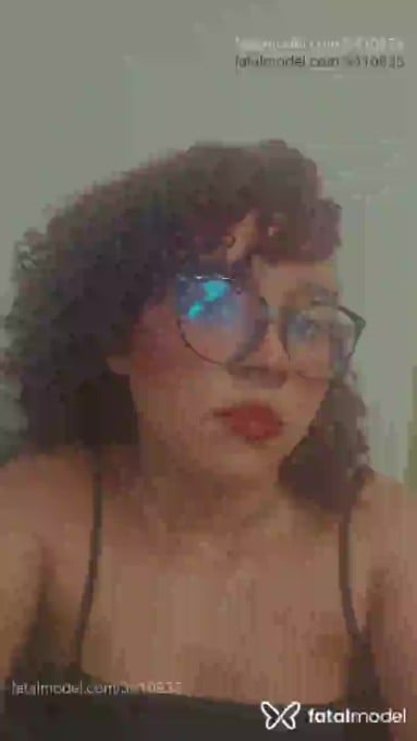 Acompanhante mulher ruiva (o) de olhos castanhos - Estrela Acompanhante mulher ruiva (o) de olhos castanhos - Estrela