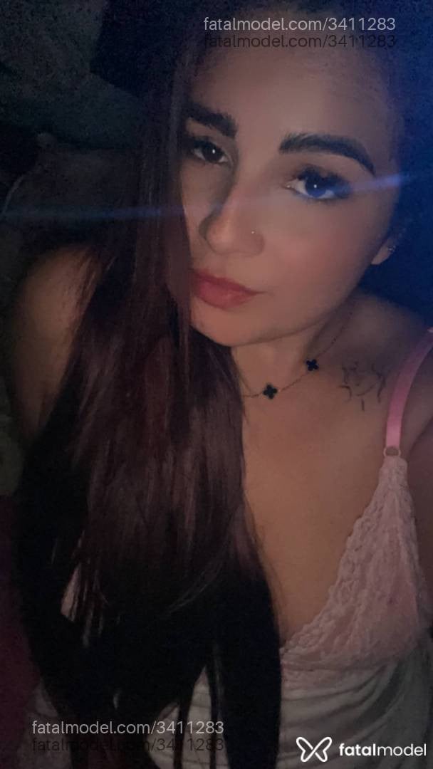 Acompanhante mulher ruiva (o) de olhos castanhos - Marlen
