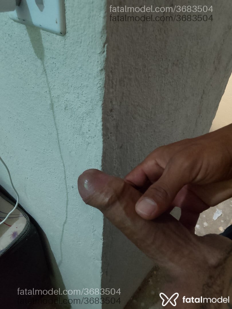 Acompanhante homem com cabelo castanho de olhos castanhos - Everton