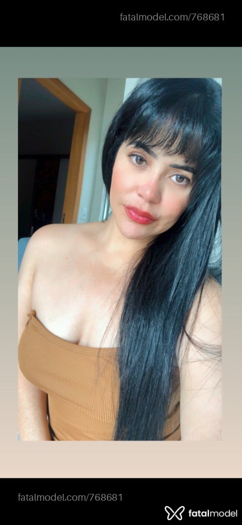 Acompanhante mulher morena (o) de olhos pretos - PRISCILLA