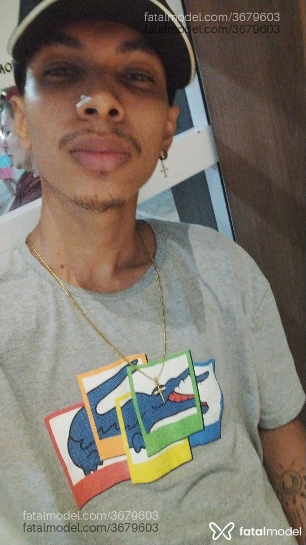 Acompanhante homem morena (o) de olhos verdes - Fabim