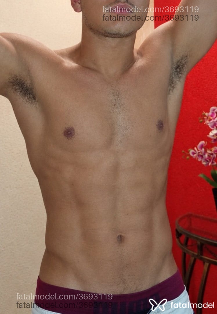 Acompanhante homem morena (o) de olhos pretos - Renan Lux