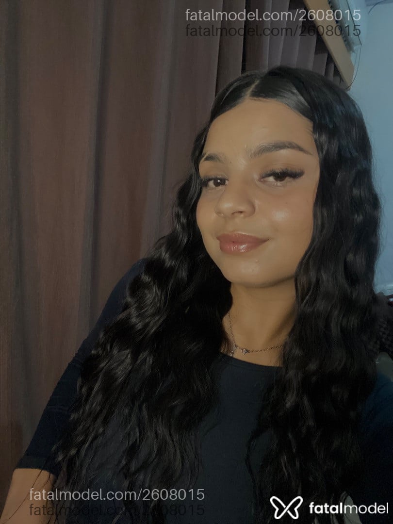 Acompanhante mulher morena (o) de olhos castanhos - Jordana Maya