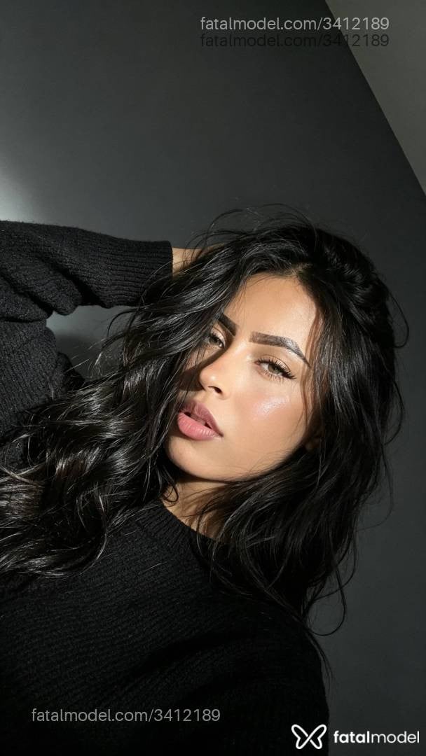Acompanhante mulher com cabelo castanho de olhos castanhos - Alexia