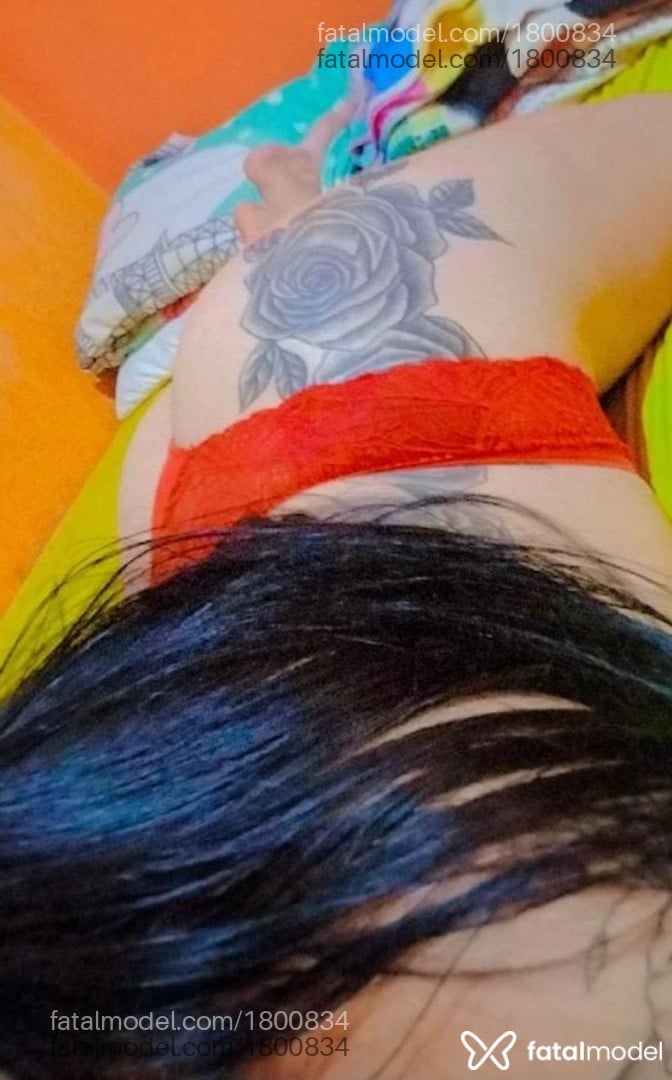 Acompanhante mulher morena (o) de olhos castanhos - Nay