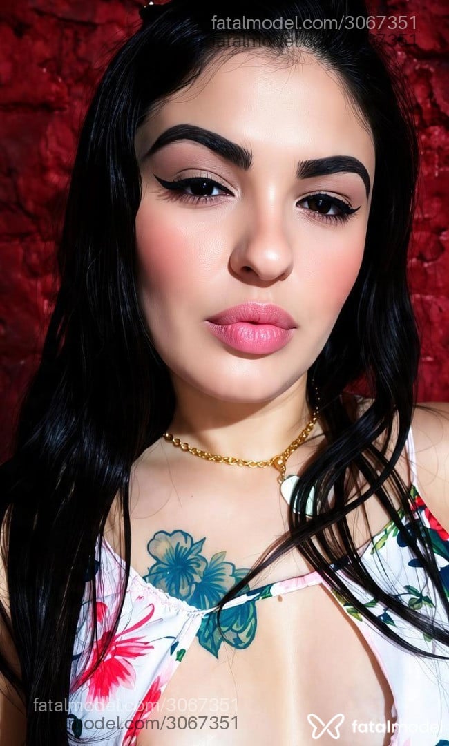 Acompanhante mulher com cabelo castanho de olhos castanhos - Sofia Santos