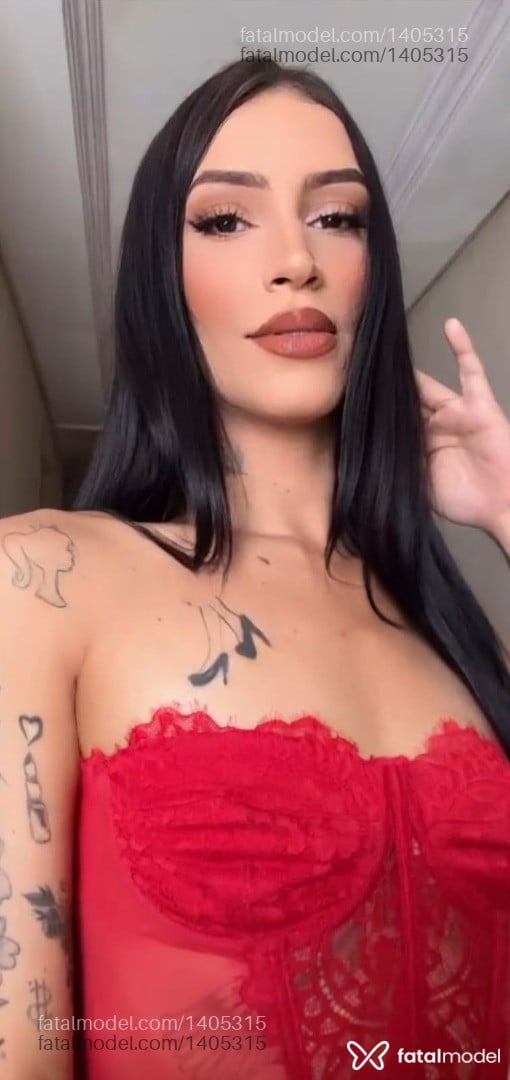 Acompanhante travesti morena (o) de olhos castanhos - Emilly Brenda