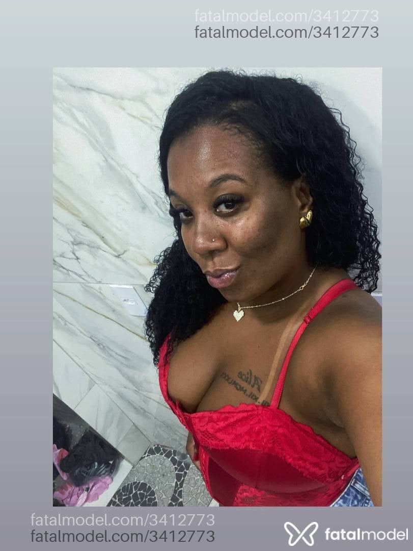 Acompanhante mulher com cabelo castanho de olhos pretos em Governador Valadares - Larissa