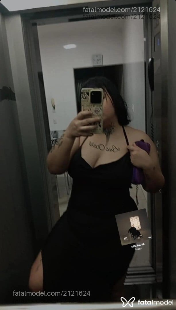 Acompanhante mulher ruiva (o) de olhos castanhos - Fefezinha