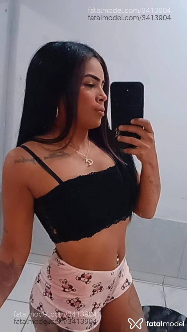 Acompanhante mulher morena (o) de olhos castanhos - Daphinny