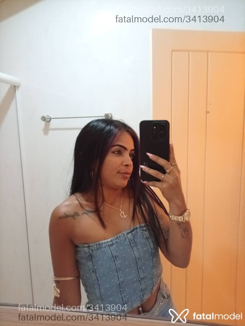 Acompanhante mulher morena (o) de olhos castanhos - Daphinny