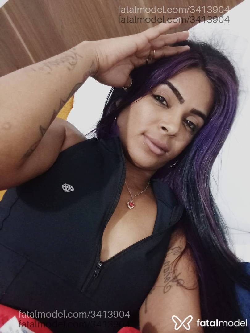 Acompanhante mulher morena (o) de olhos castanhos - Daphinny
