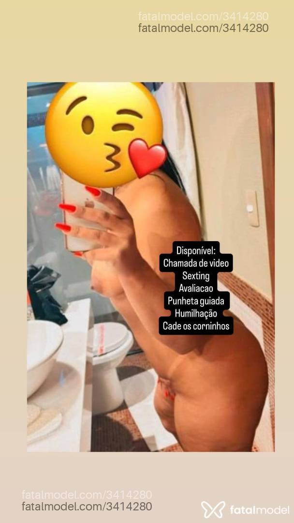 Acompanhante mulher morena (o) de olhos pretos - Yara Silva