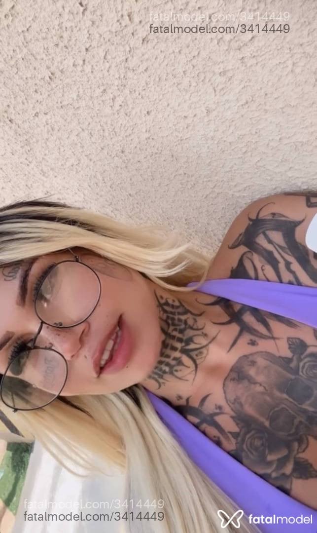 Acompanhante mulher loira (o) de olhos castanhos - Eduarda Sales