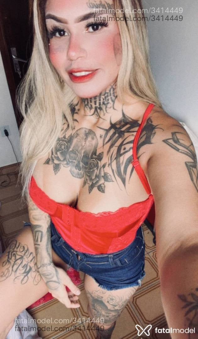 Acompanhante mulher loira (o) de olhos castanhos - Eduarda Sales