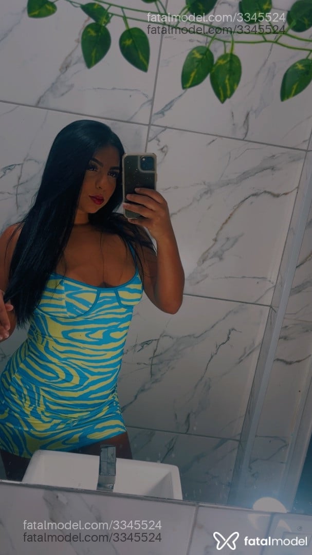 Acompanhante mulher morena (o) de olhos pretos - Tainá Amaral