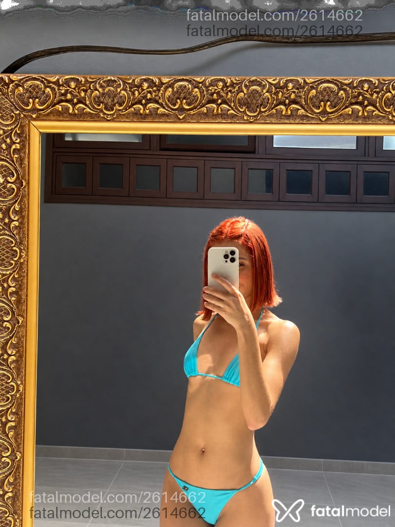 Acompanhante mulher com cabelo castanho de olhos castanhos - Helena