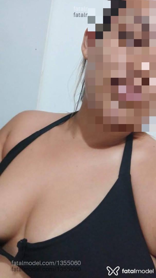 Acompanhante mulher loira (o) de olhos castanhos - Laura silva