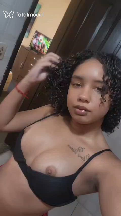 Acompanhante mulher com cabelo castanho de olhos castanhos - Diane Oliveira