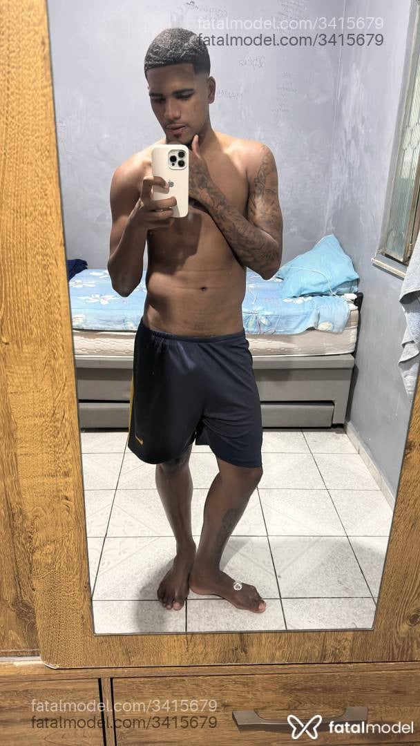 Acompanhante homem morena (o) de olhos mel em Nilópolis - Daniel