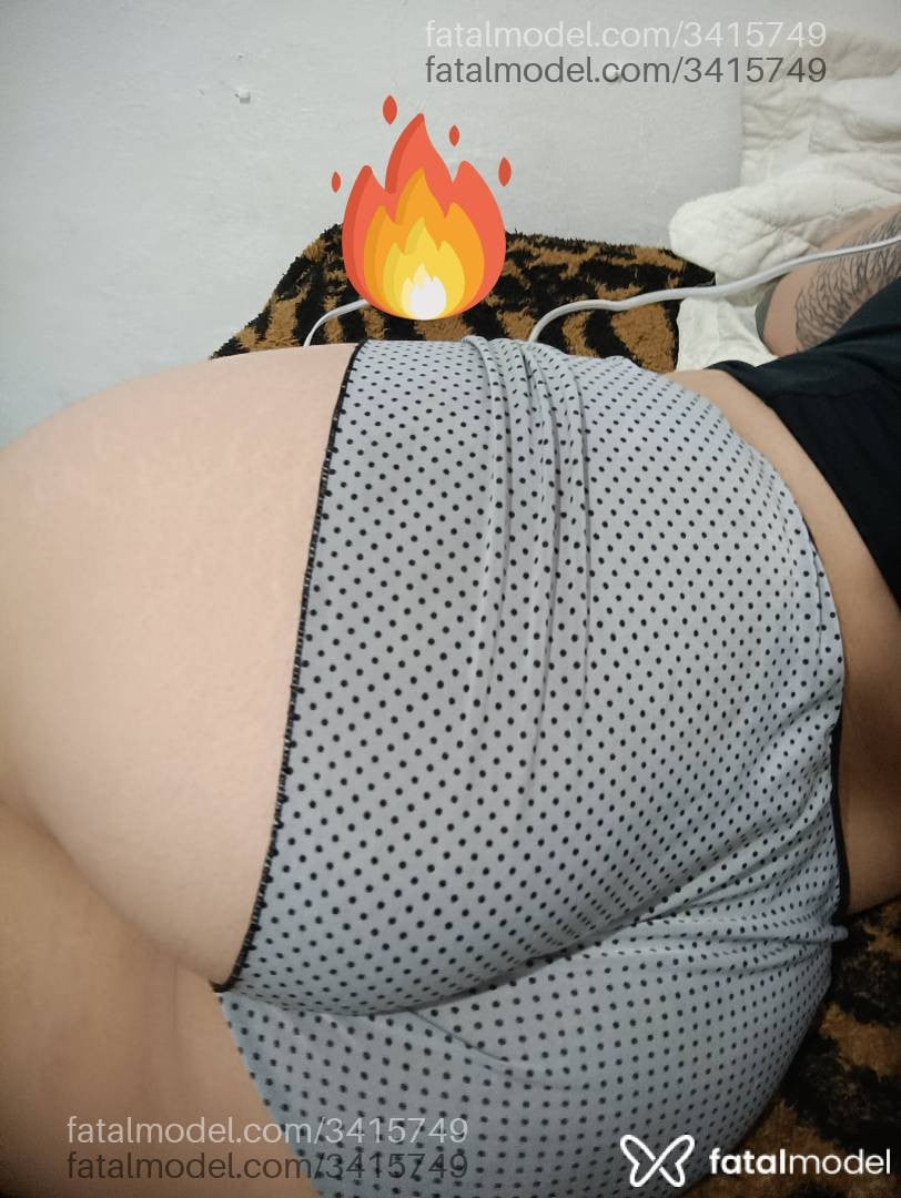 Acompanhante mulher morena (o) de olhos mel - Jasmin