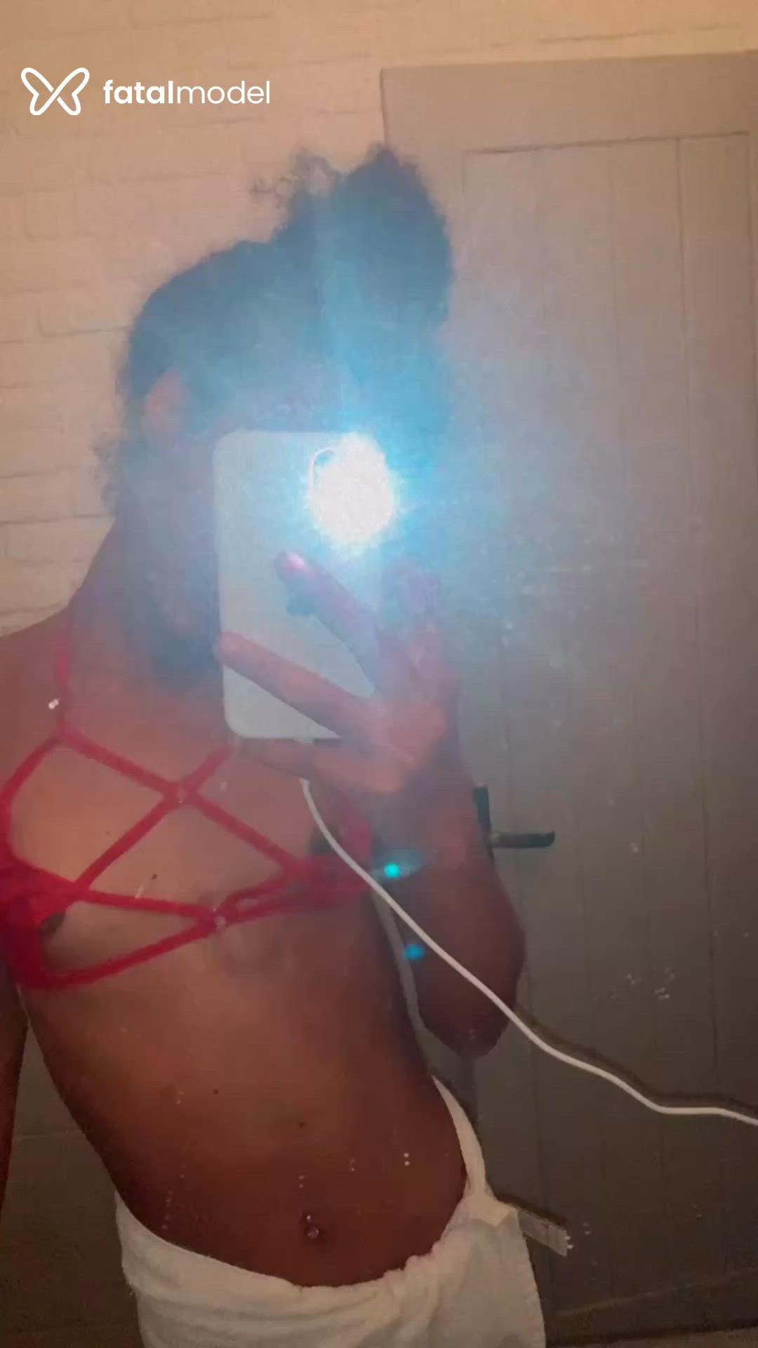 Acompanhante mulher trans morena (o) de olhos pretos - Luíza Acompanhante mulher trans morena (o) de olhos pretos - Luíza