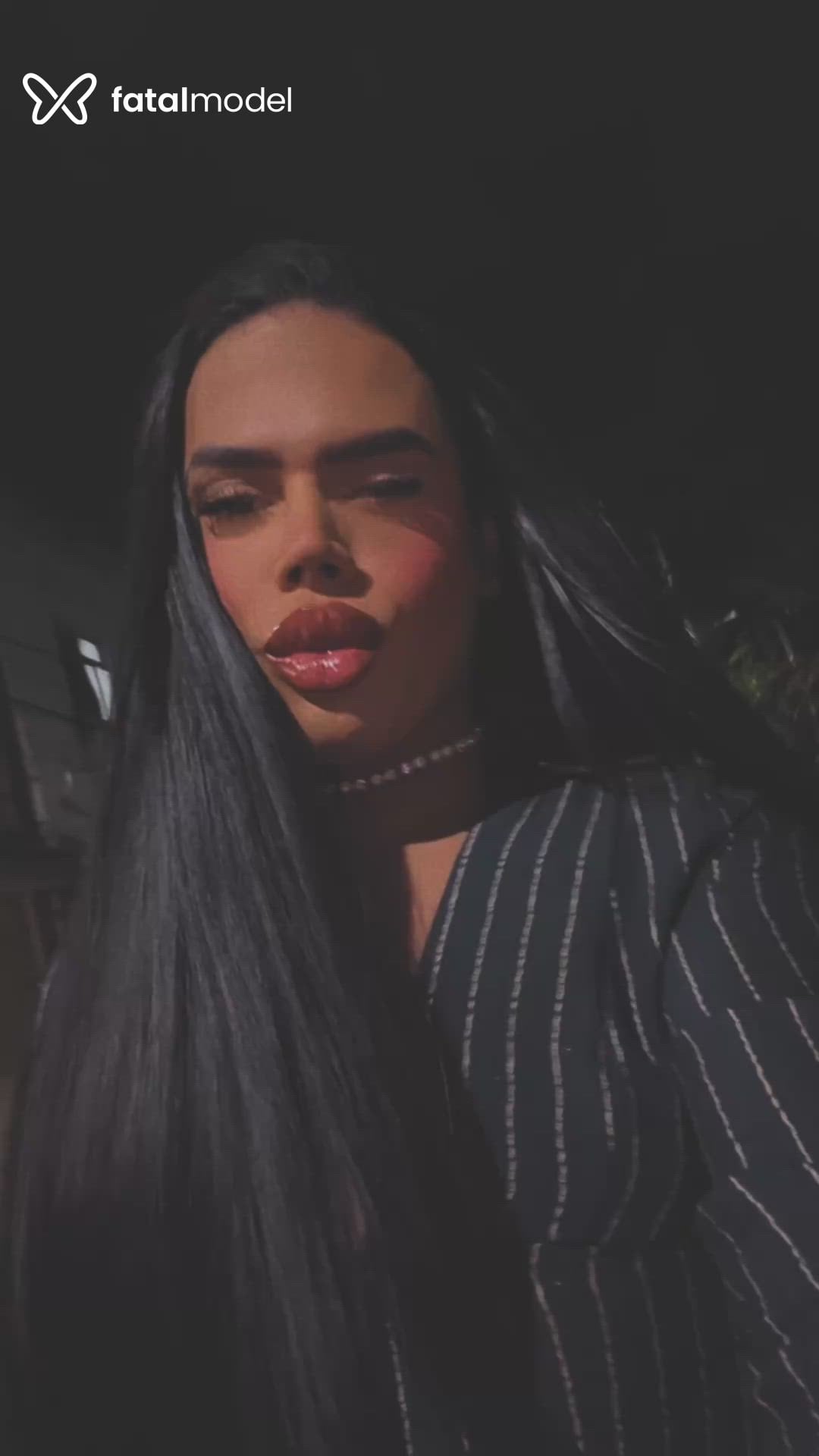 Acompanhante mulher trans morena (o) de olhos castanhos - Esheley Araujo