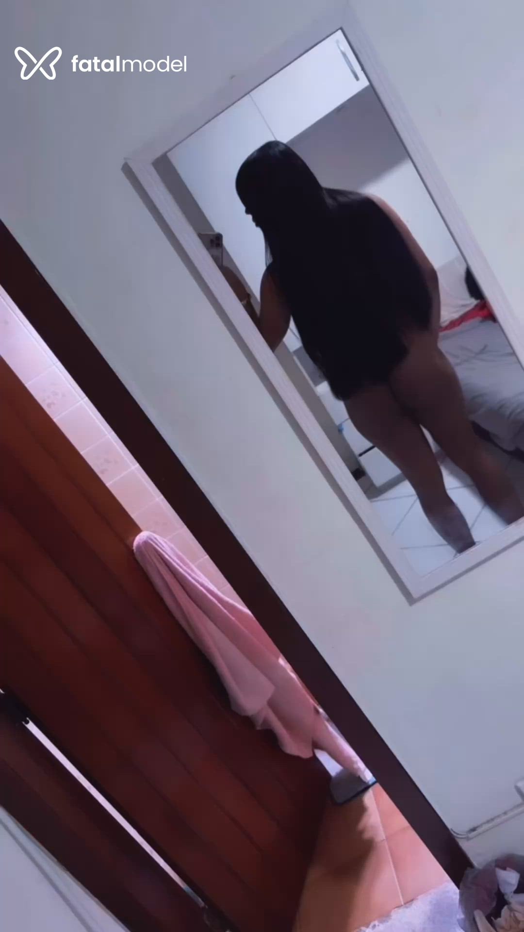 Acompanhante mulher trans morena (o) de olhos castanhos - Esheley Araujo