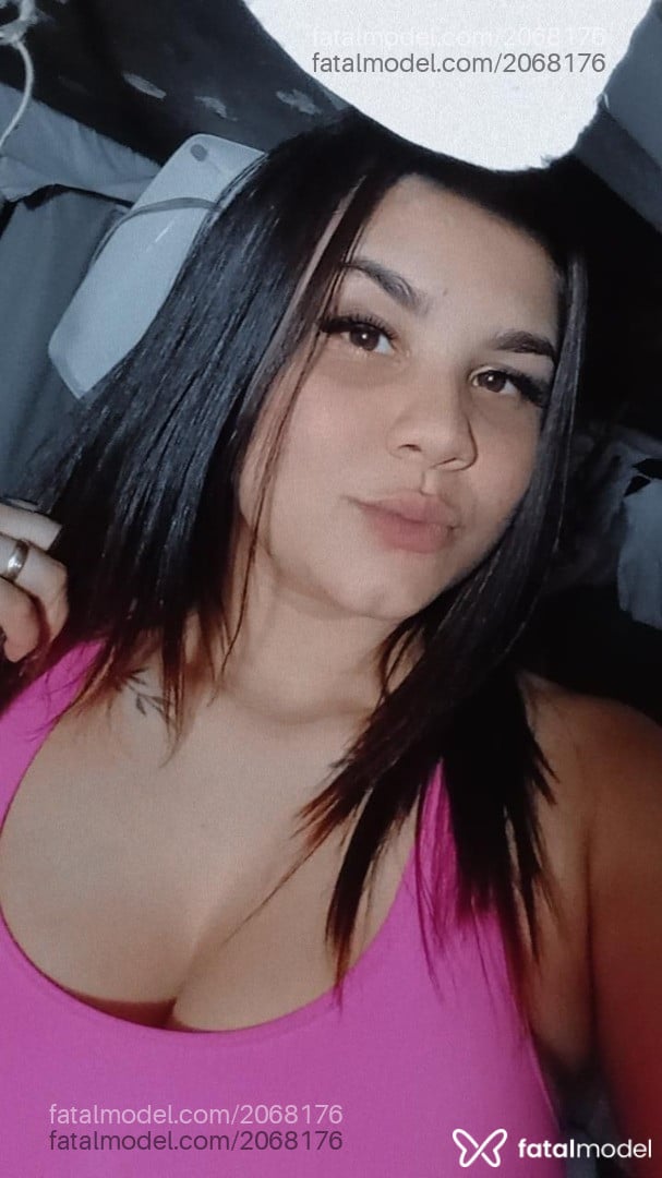 Acompanhante mulher morena (o) de olhos pretos - Rubi