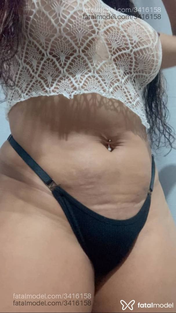 Acompanhante mulher morena (o) de olhos castanhos - Karen