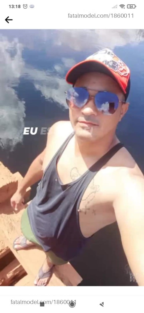Acompanhante homem morena (o) de olhos mel - Ubercavalo