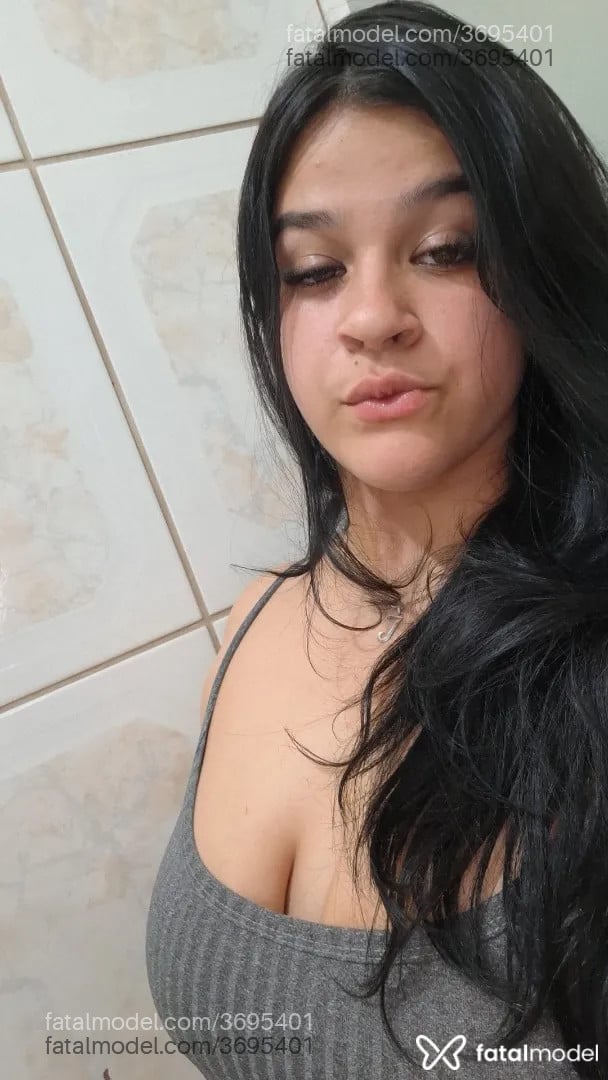 Acompanhante mulher morena (o) de olhos mel - Maria