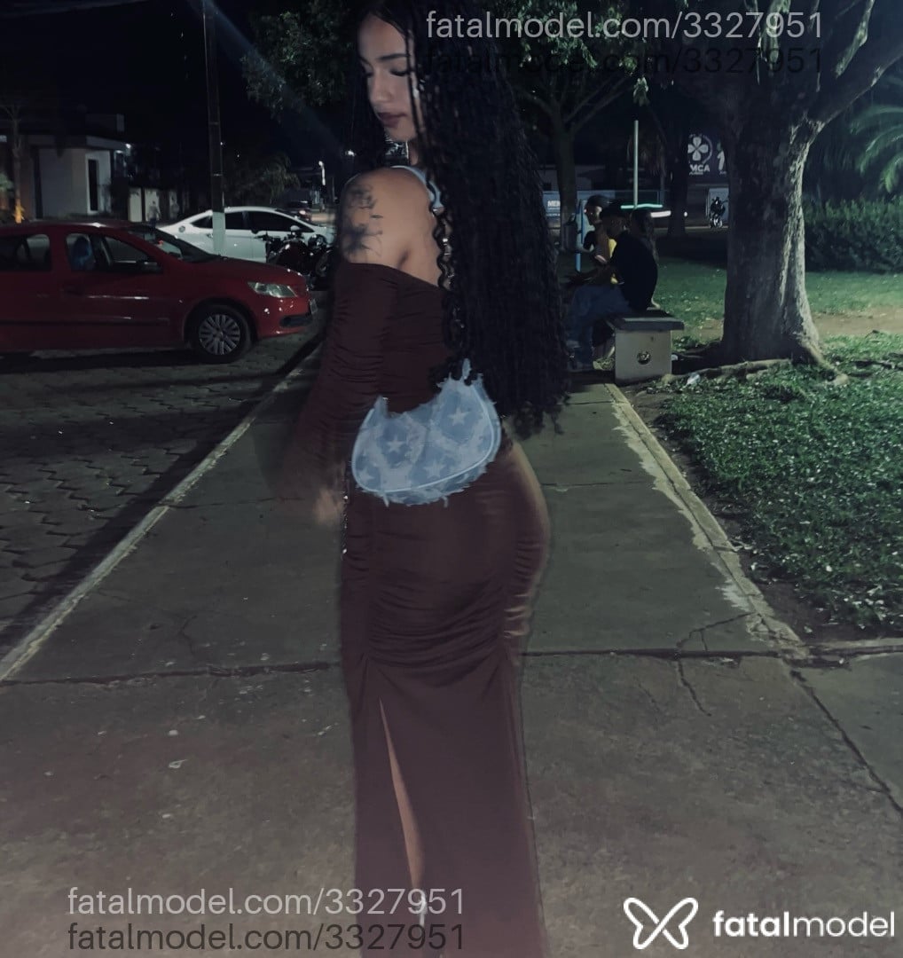 Acompanhante mulher trans morena (o) de olhos castanhos - Yasmin