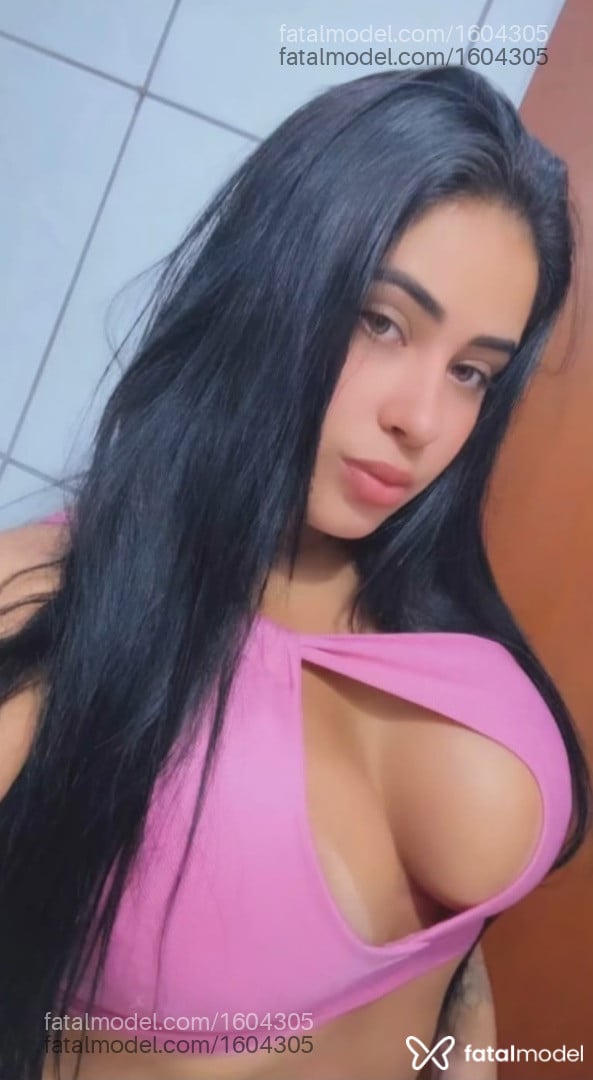 Acompanhante mulher morena (o) de olhos verdes - Mel