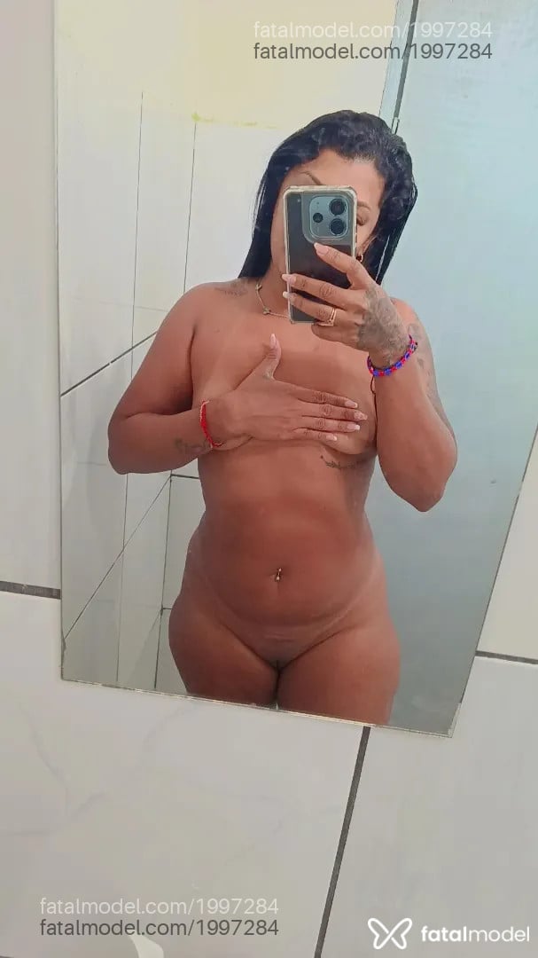 Acompanhante mulher morena (o) de olhos castanhos - Amanda Morena