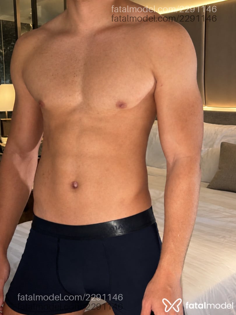 Acompanhante homem morena (o) de olhos castanhos - Lucas Dantas