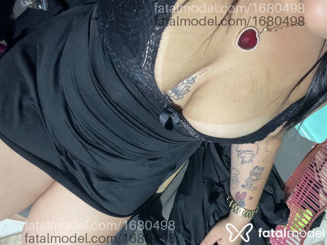 Acompanhante mulher morena (o) de olhos castanhos - Thifany Rufinno