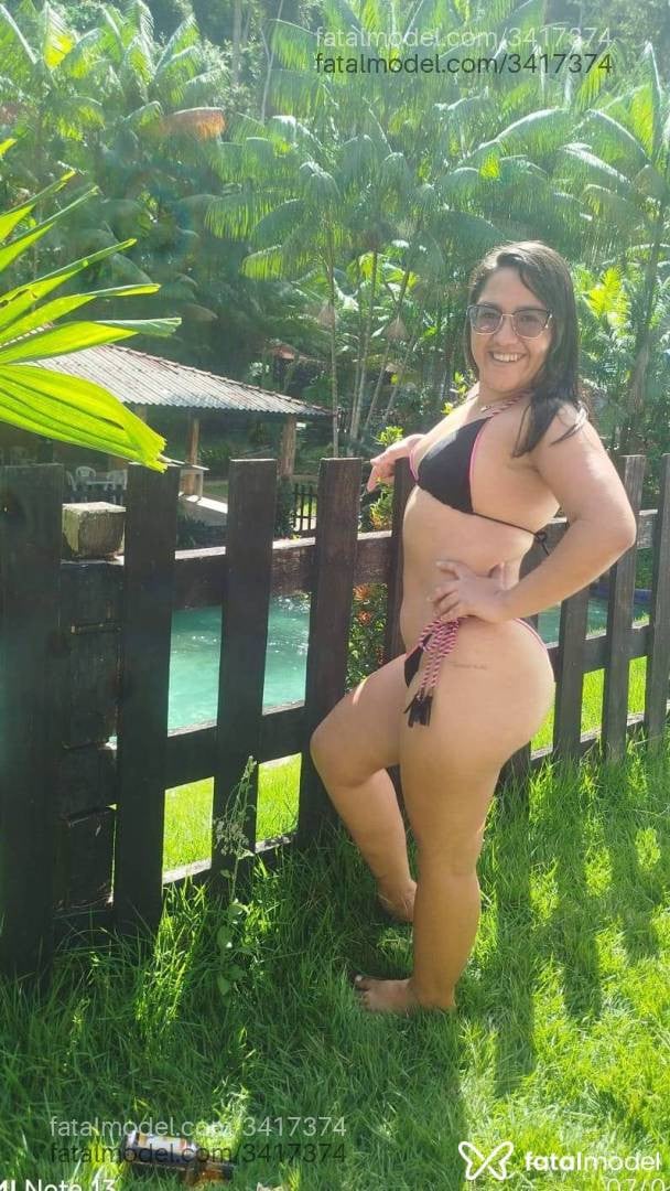 Acompanhante mulher morena (o) de olhos pretos - Lueny