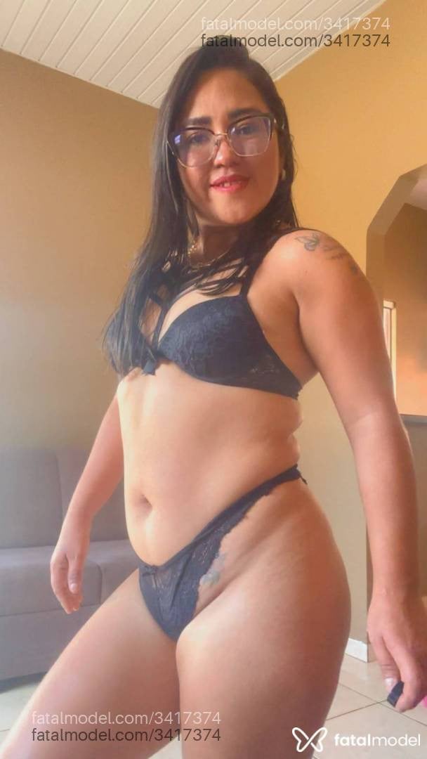 Acompanhante mulher morena (o) de olhos pretos - Lueny