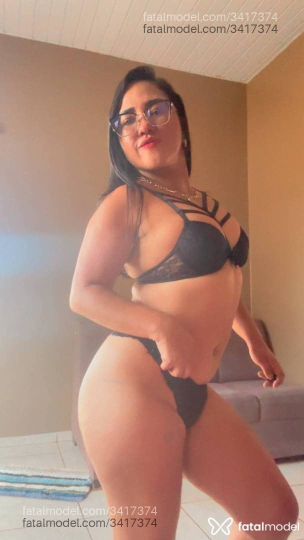 Acompanhante mulher morena (o) de olhos pretos - Lueny