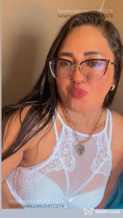 Acompanhante mulher morena (o) de olhos pretos - Lueny