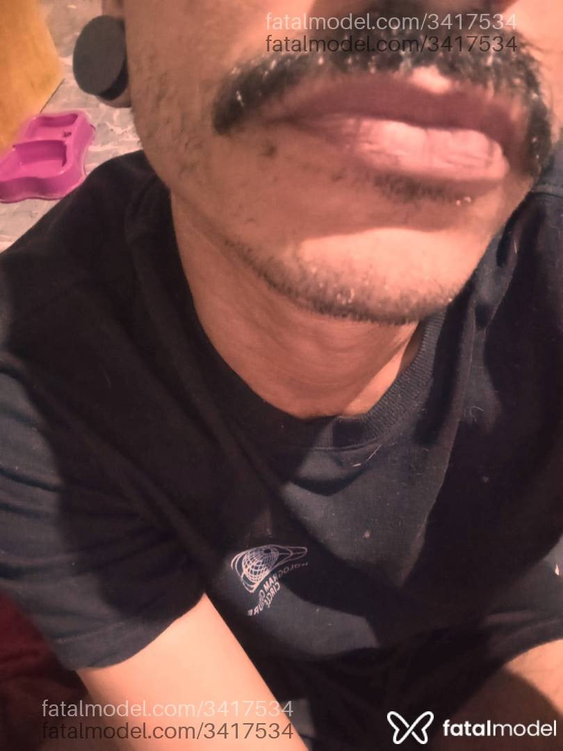 Acompanhante homem morena (o) de olhos pretos em Várzea Grande - Vincent