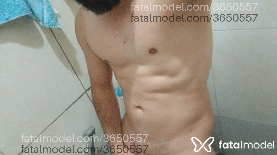 Acompanhante homem morena (o) de olhos pretos - Alejandro