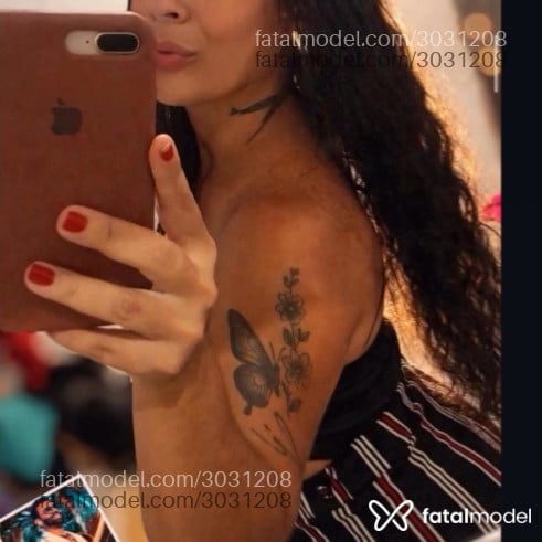 Acompanhante mulher morena (o) de olhos castanhos - Pérola Silva
