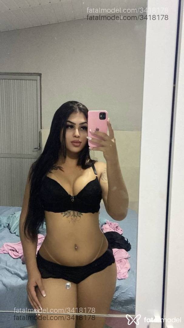 Acompanhante mulher trans morena (o) de olhos castanhos - Ynara