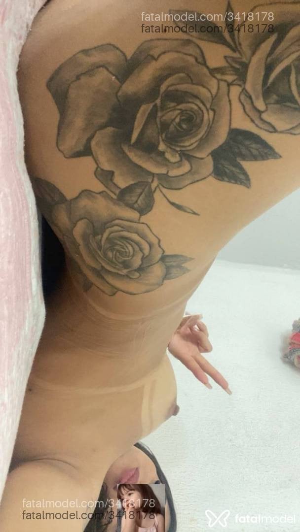 Acompanhante mulher trans morena (o) de olhos castanhos - Ynara